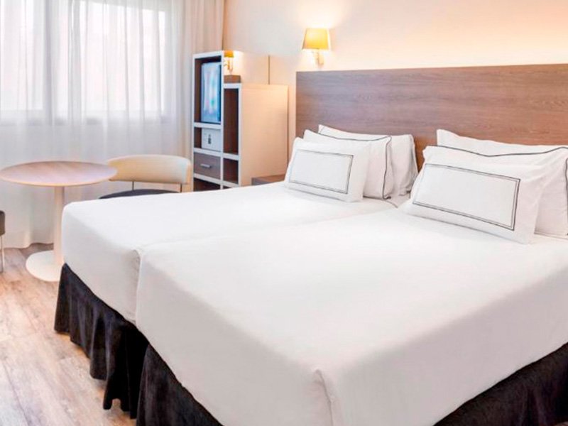 Hotel Meliá Lebreros_03_800x600